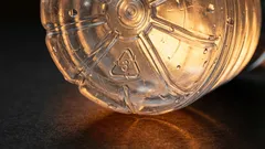 Co ve skutečnosti znamenají trojúhelníky na plastu – budete překvapeni