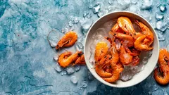 Jste si jisti, že krevety jsou bezpečné? Vše o výhodách a rizicích jedné delikatesy